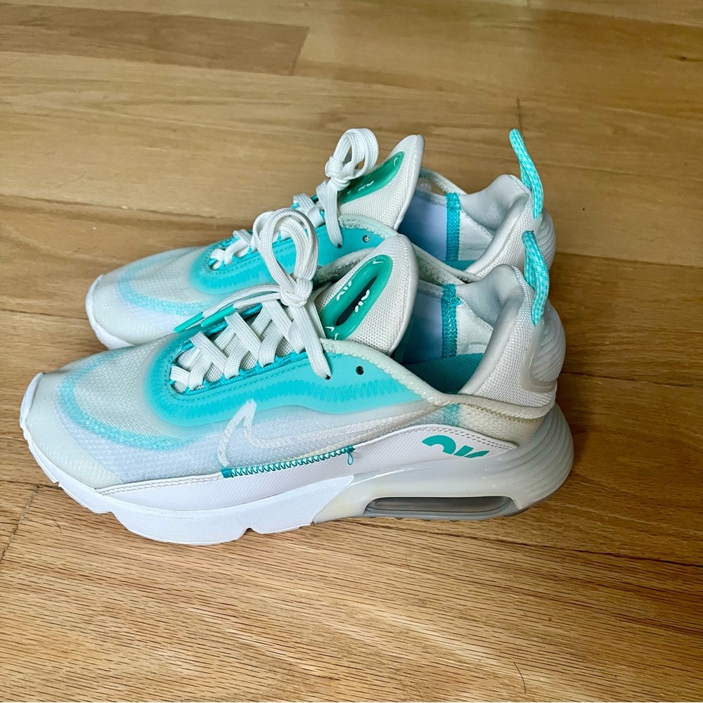 Nike Air Max 2090 Aurora Green Men's Women’s Boy’s